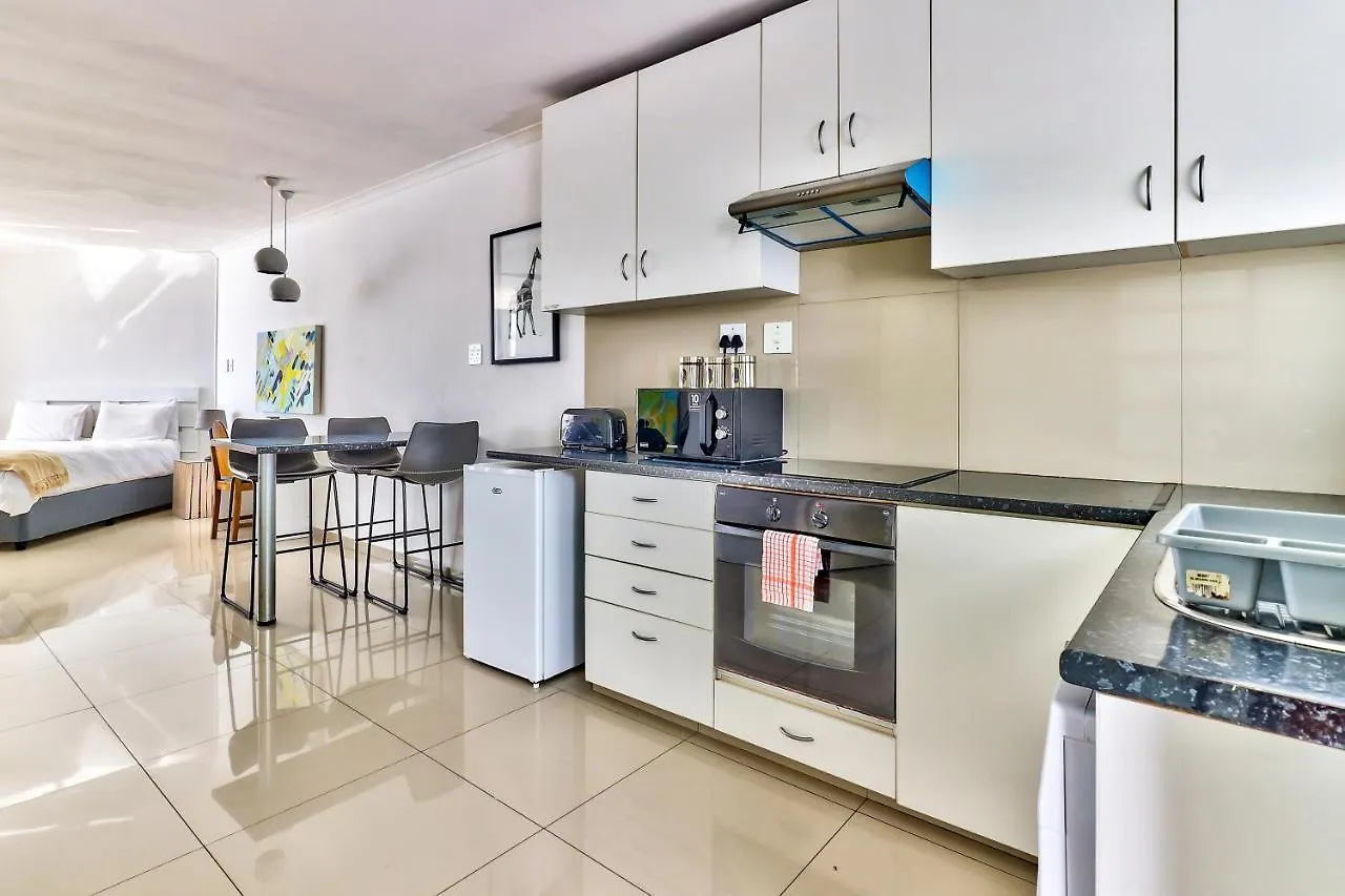33 Blue Waters Studio Apartment. Cape Town Daire